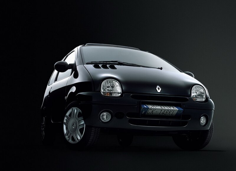 black renault car