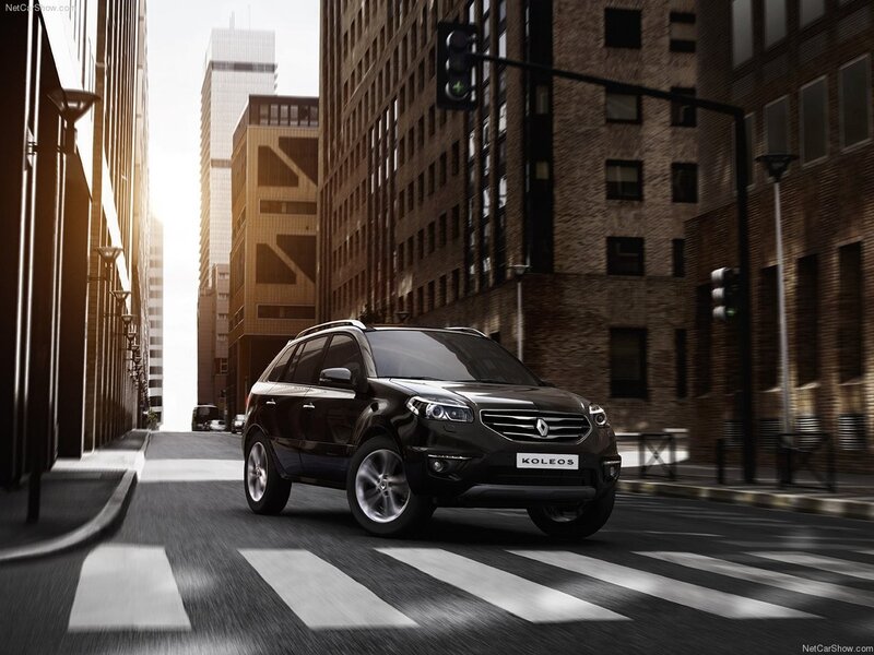 Black Renault Koleos