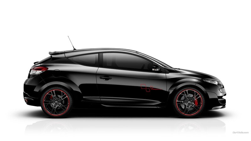 Black Renault Megane — Neutral
