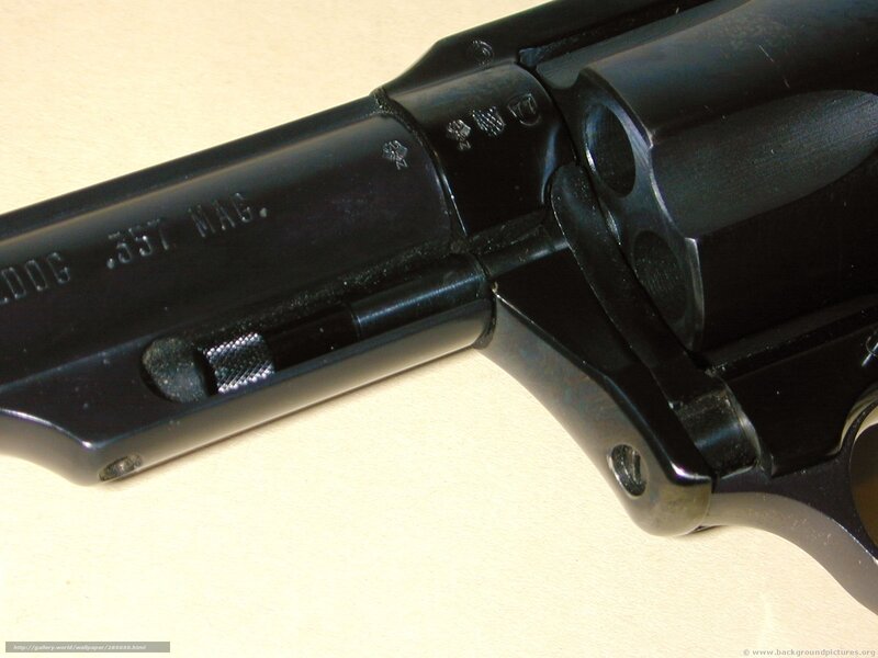 Black Revolver