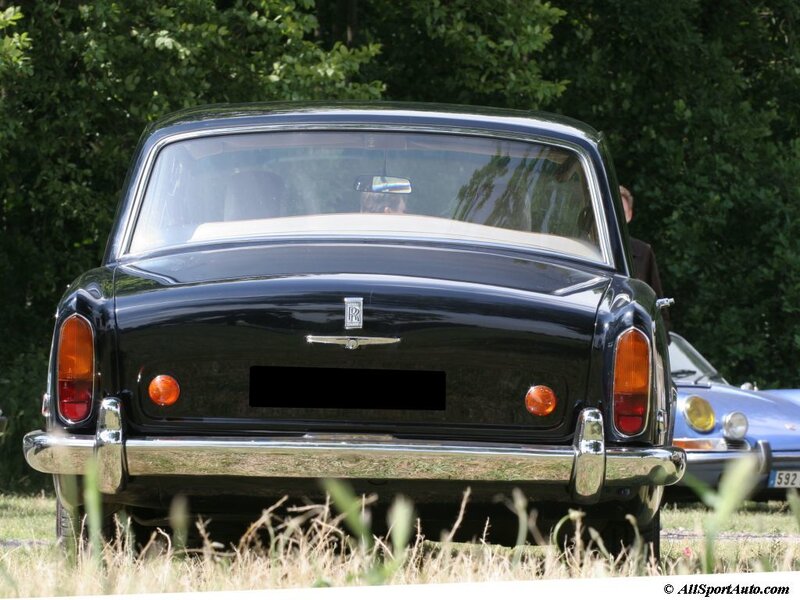 Black Rolls-Royce Car — Calm