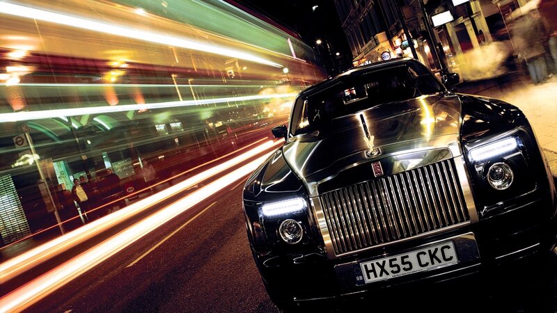 Black Rolls-royce Car — Dynamic