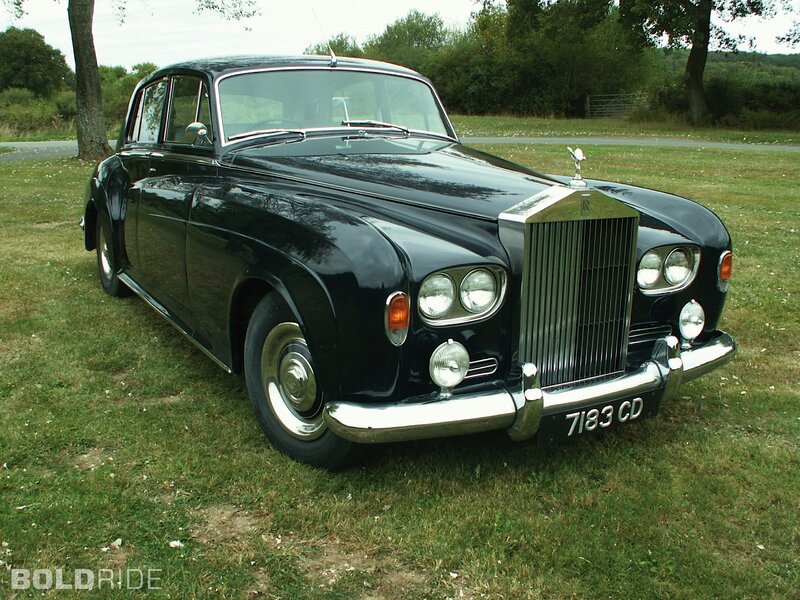 Black Rolls-Royce Car — Serene