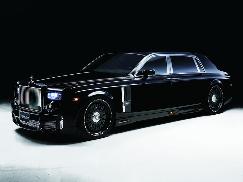 Black Rolls-royce Limousine — Dramatic