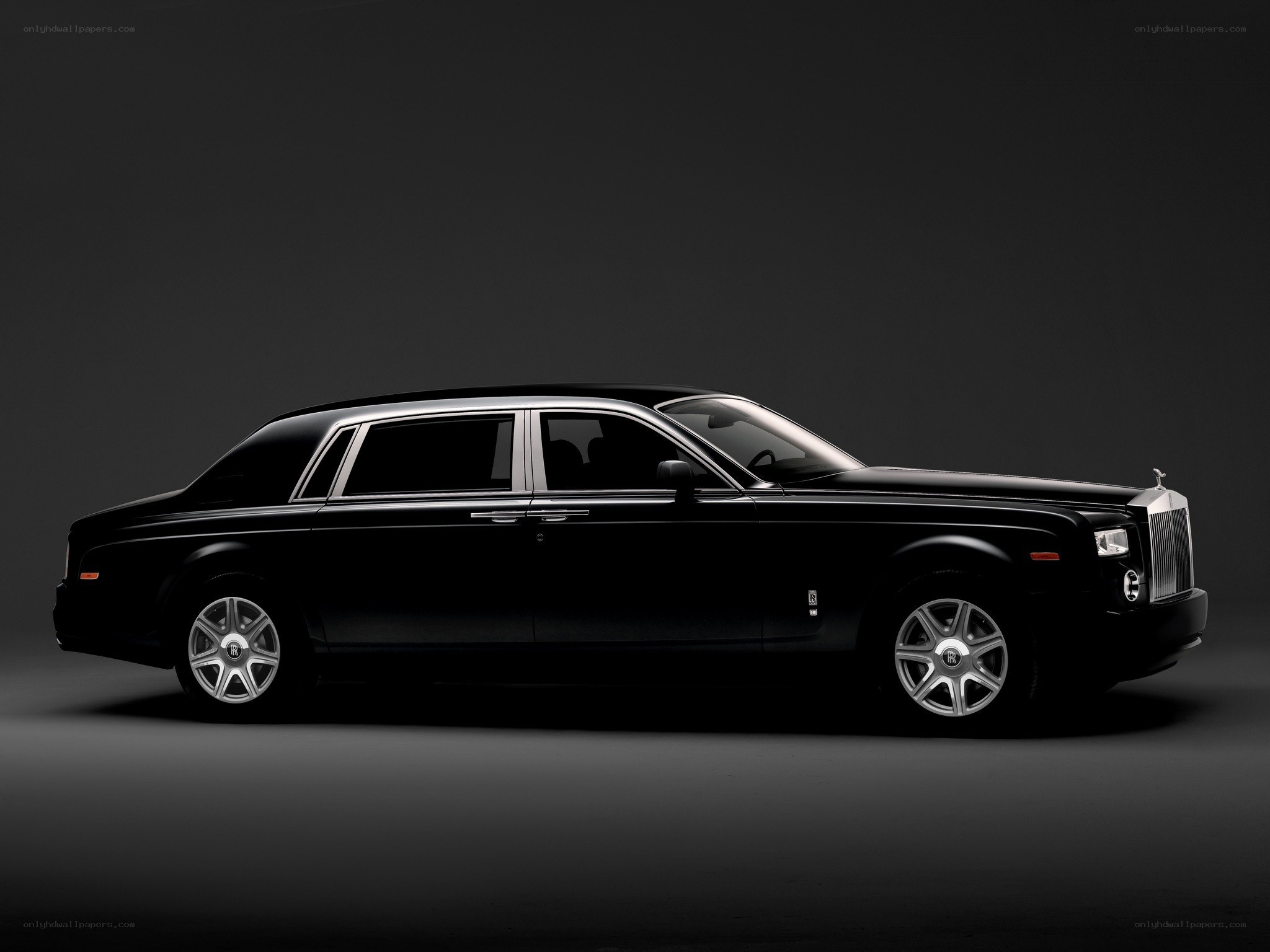 Black Rolls-Royce Phantom