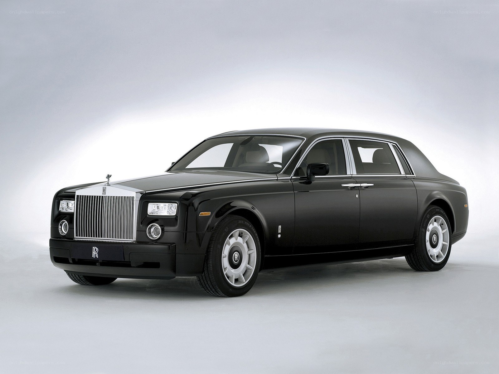 Black Rolls-Royce Phantom