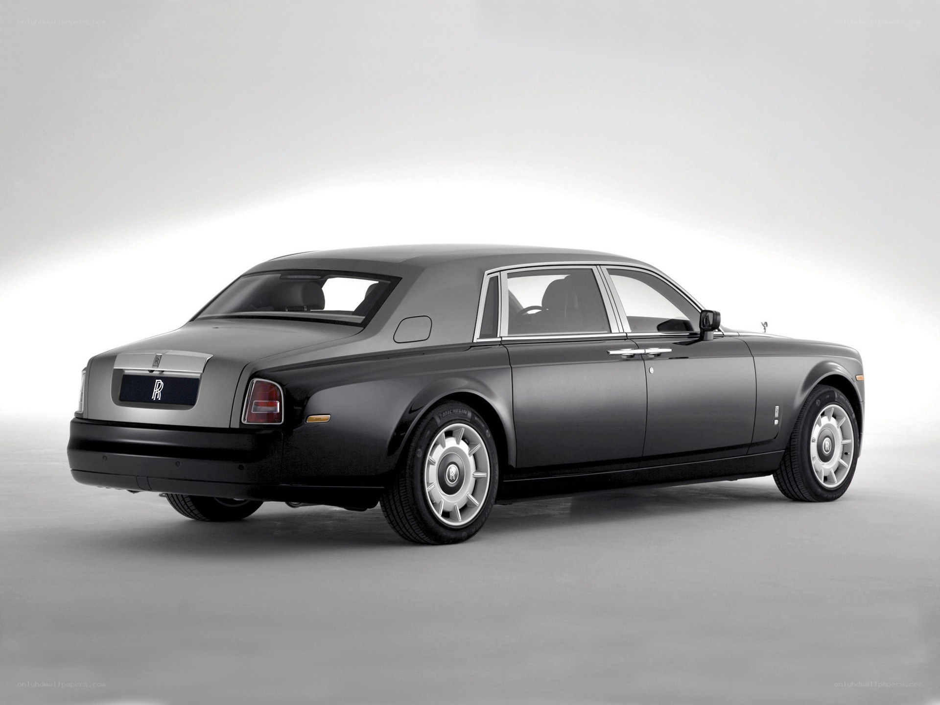 Black Rolls-Royce Phantom