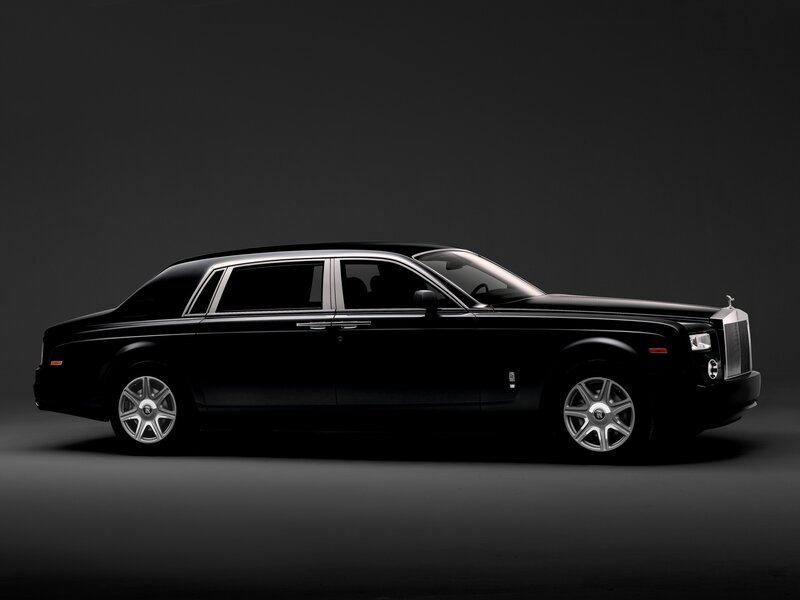 Black Rolls-royce Phantom — Dramatic, Photograph, Car, Wheels, Grille