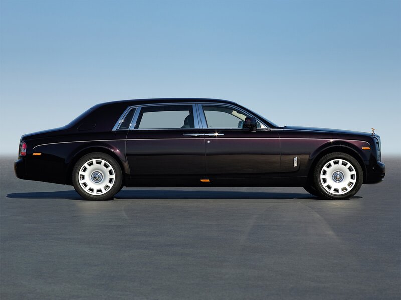 Black Rolls-Royce Phantom — Serene, Photograph