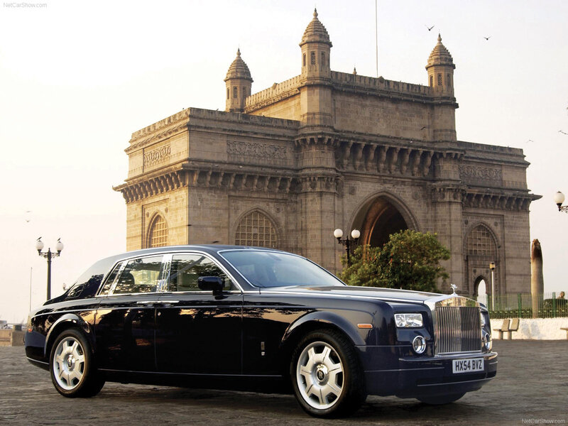 Black Rolls-Royce Phantom — Serene