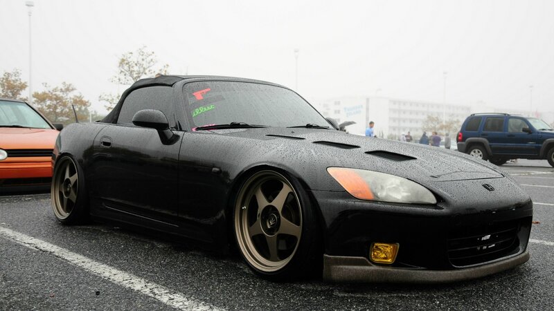black s2000 sports car