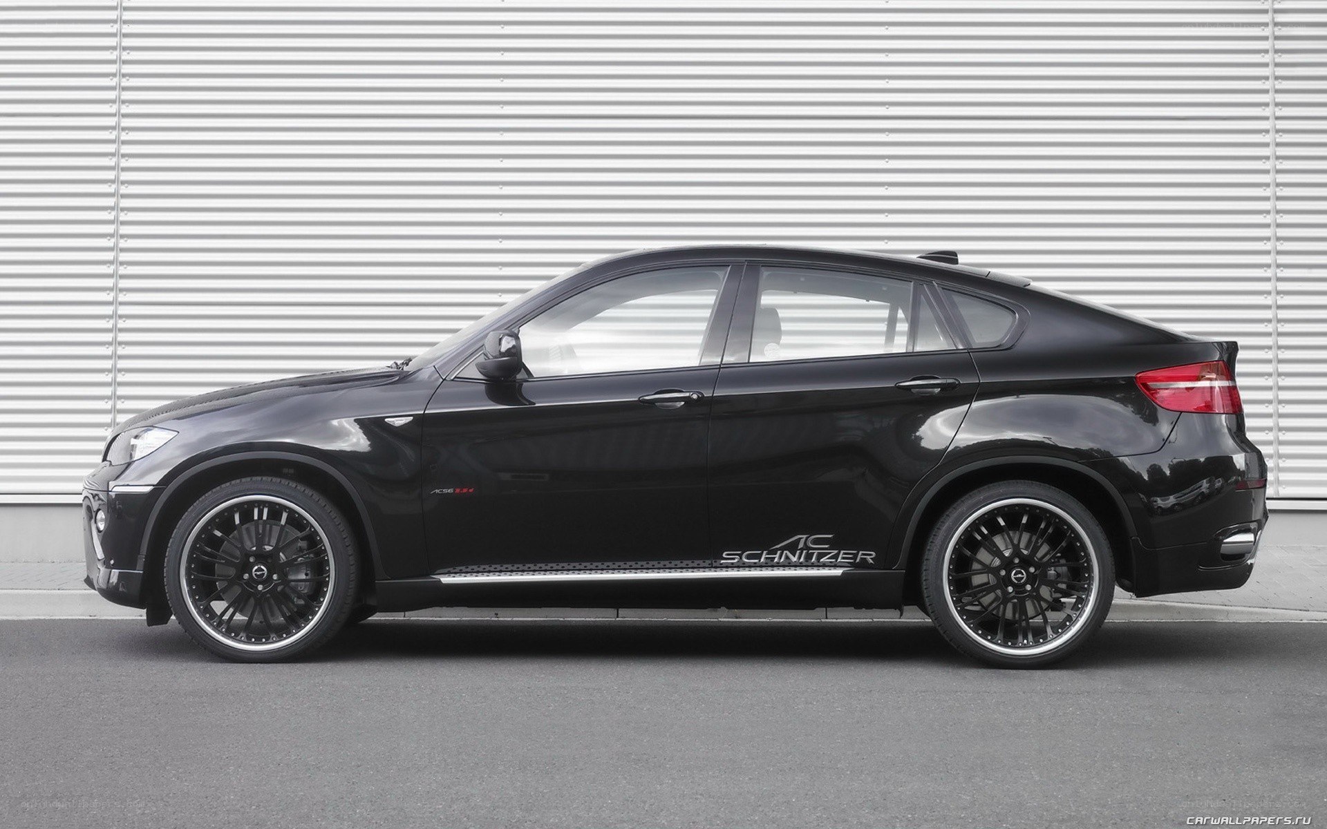 black schnitzer x6 suv