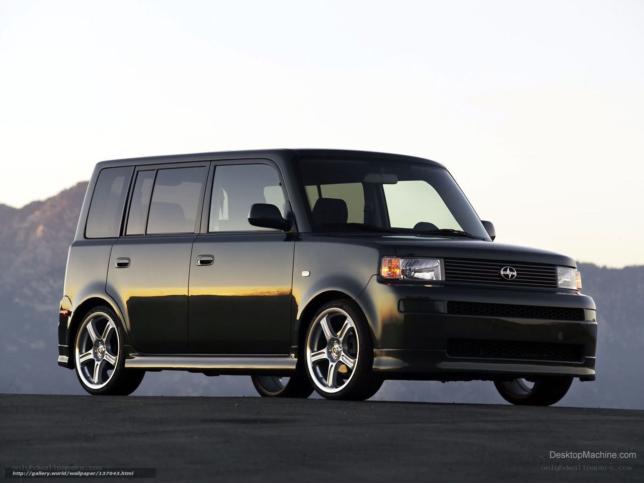 black scion xb car