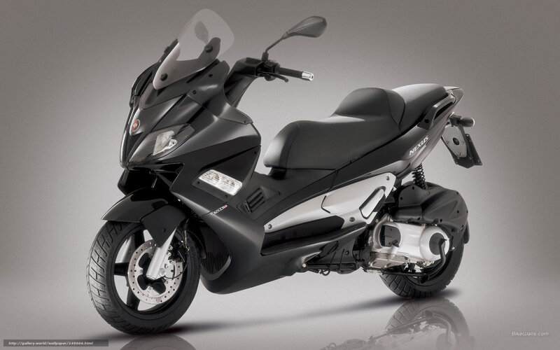 Black scooter with windscreen