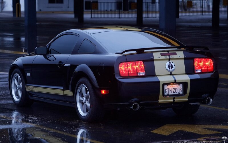 black shelby gt h car