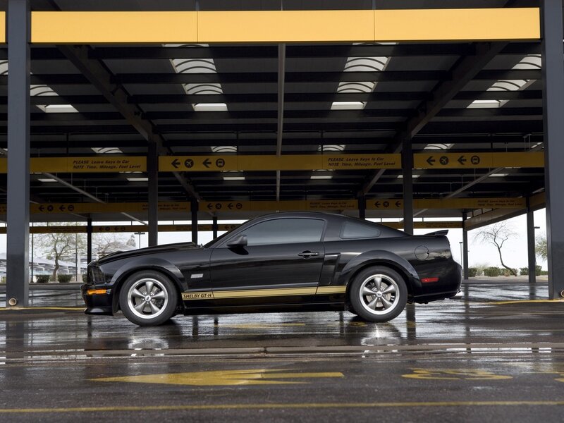 Black Shelby GT-H Mustang