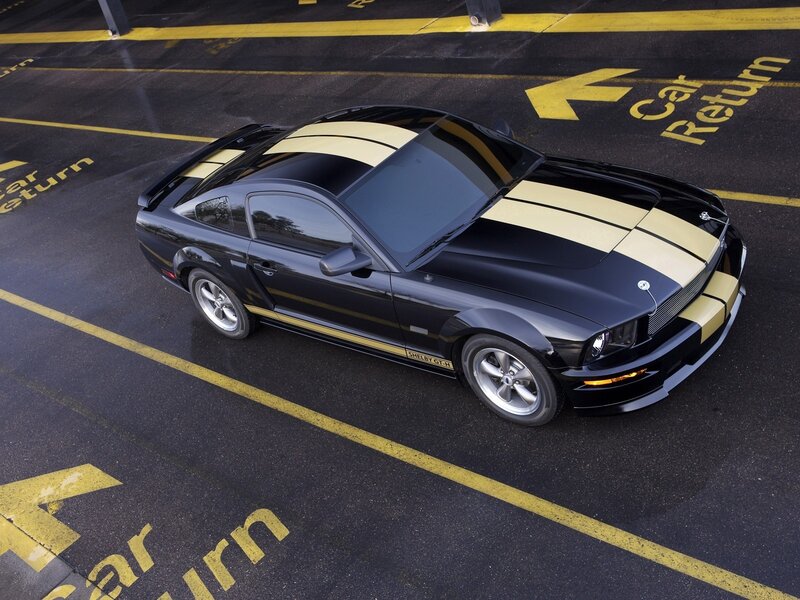 Black Shelby GT500 with gold stripes