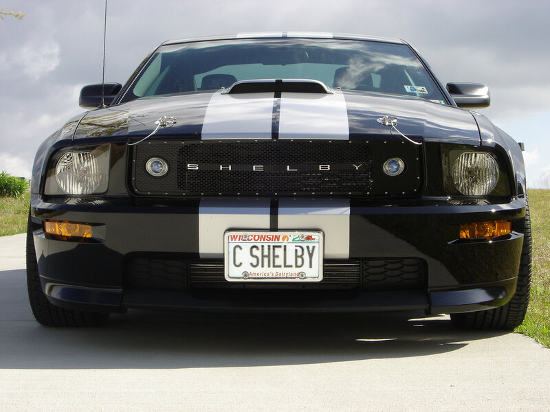 black shelby mustang with stripes