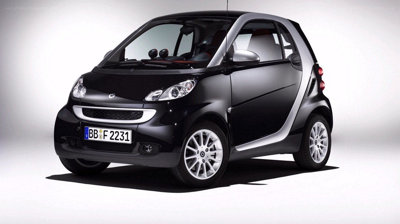 black smart fortwo car