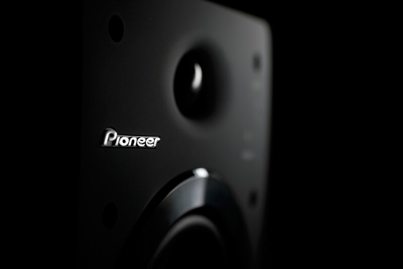 Black Speaker