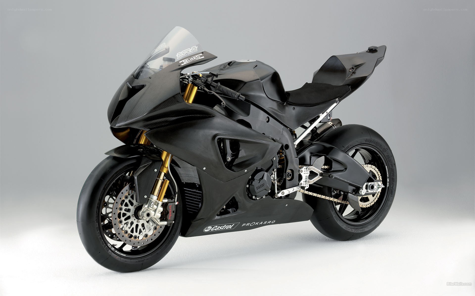 black sport motorcycle