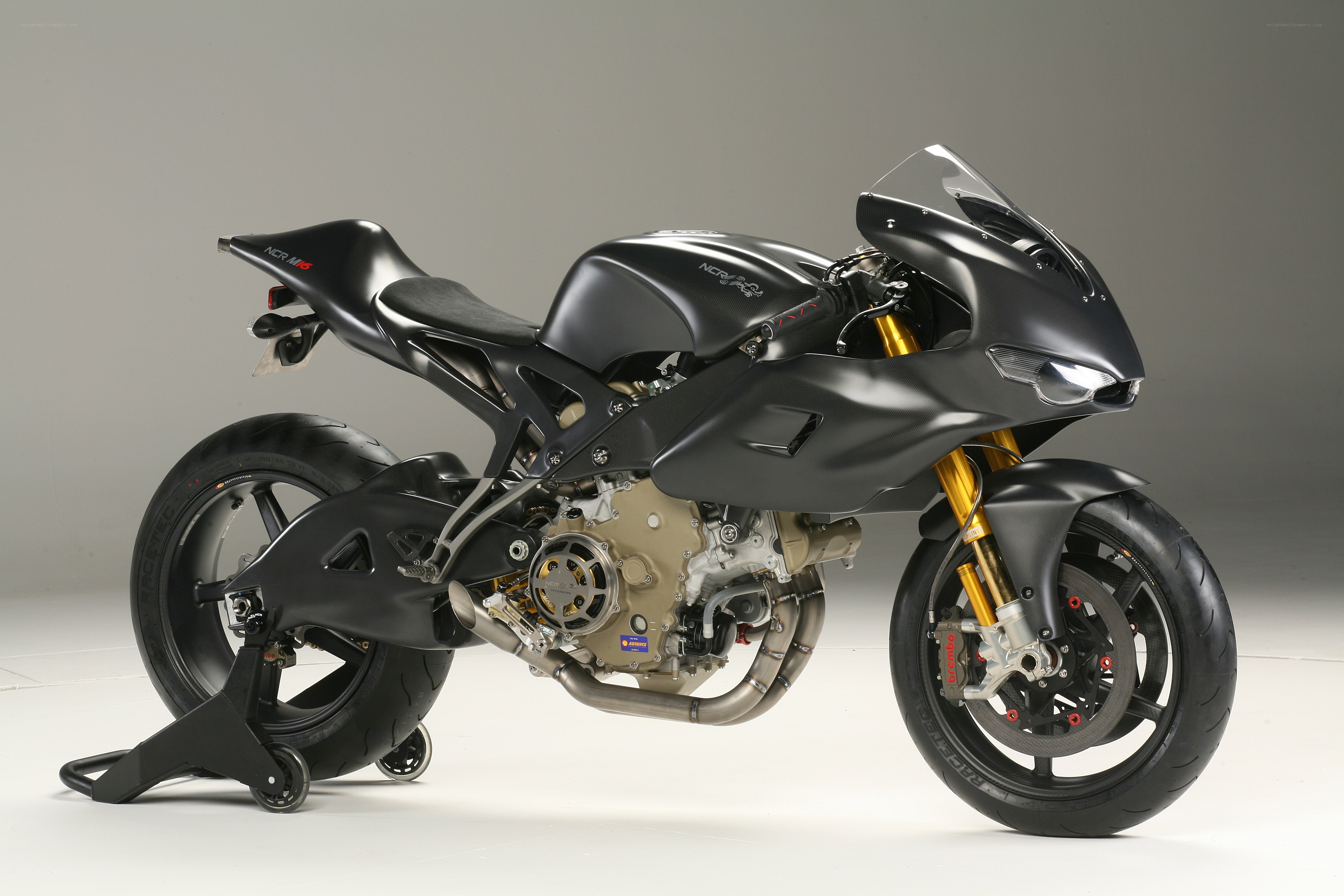 black sport motorcycle