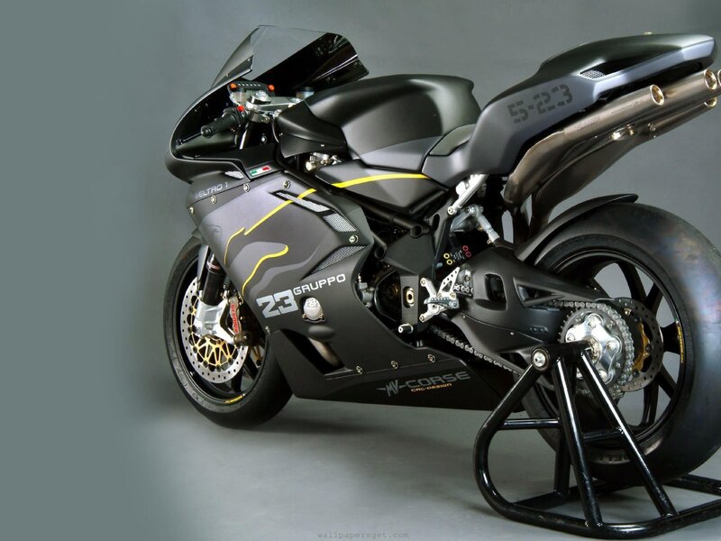 black sport motorcycle