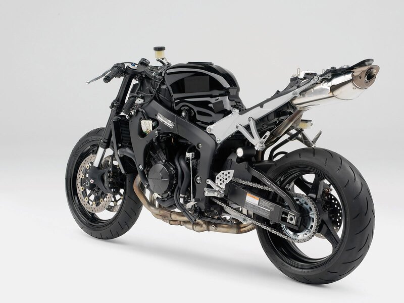 black sport motorcycle