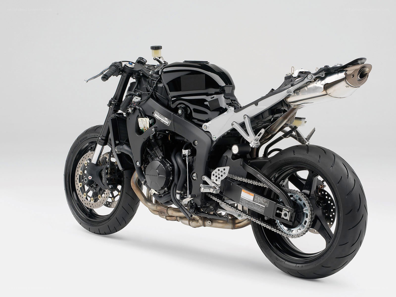 black sport motorcycle