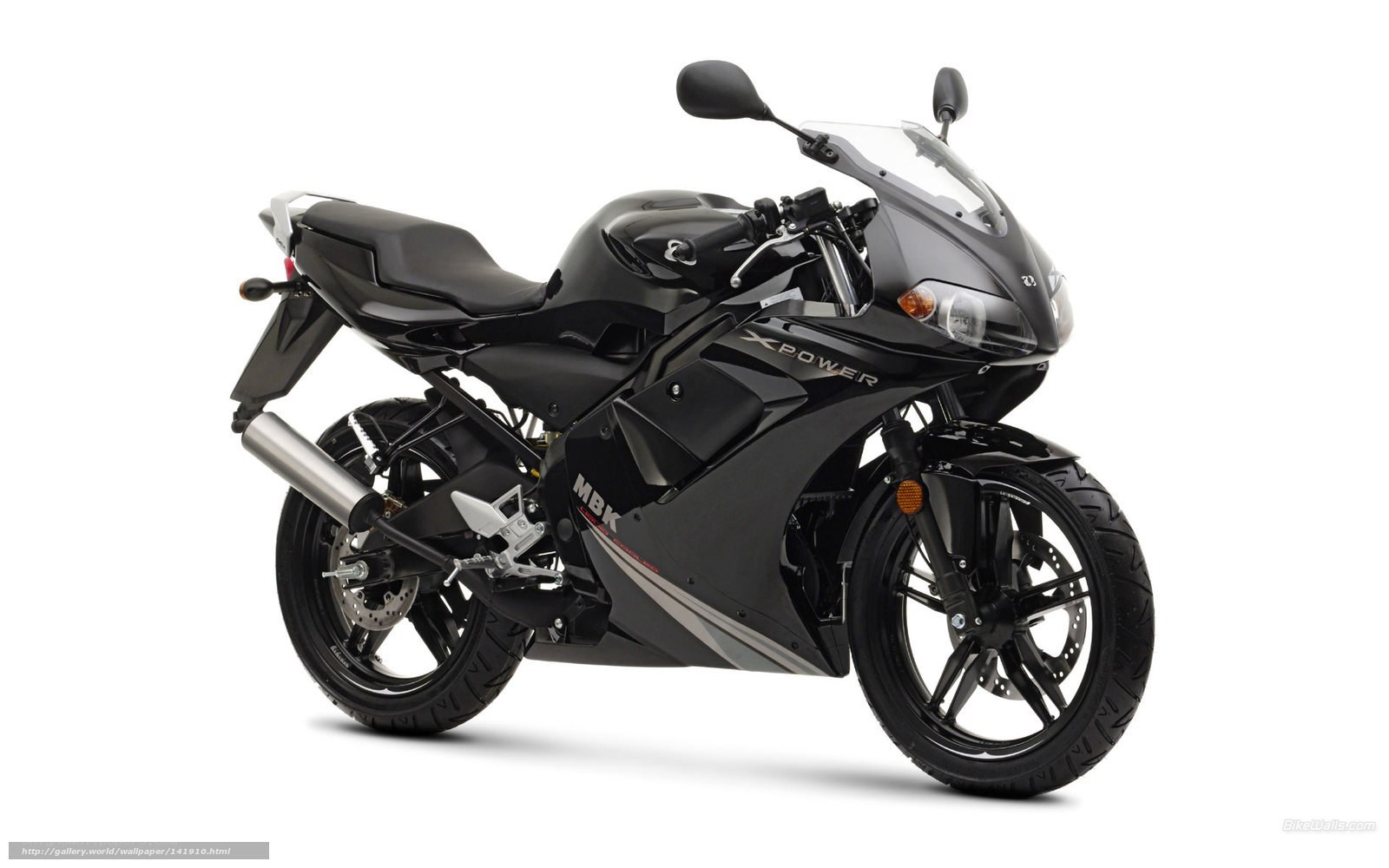 black sport motorcycle