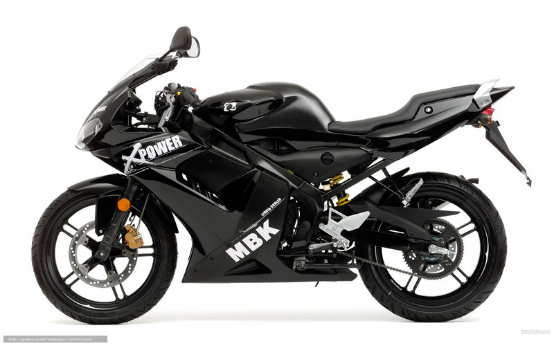 black sport motorcycle