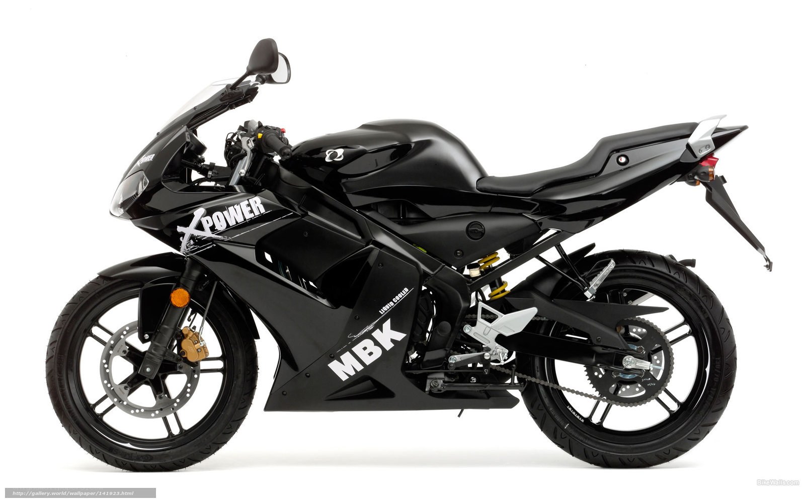 black sport motorcycle