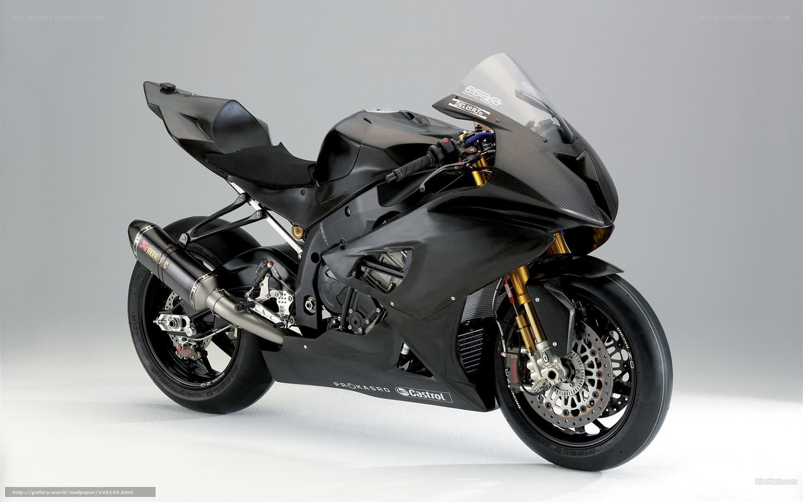 black sport motorcycle