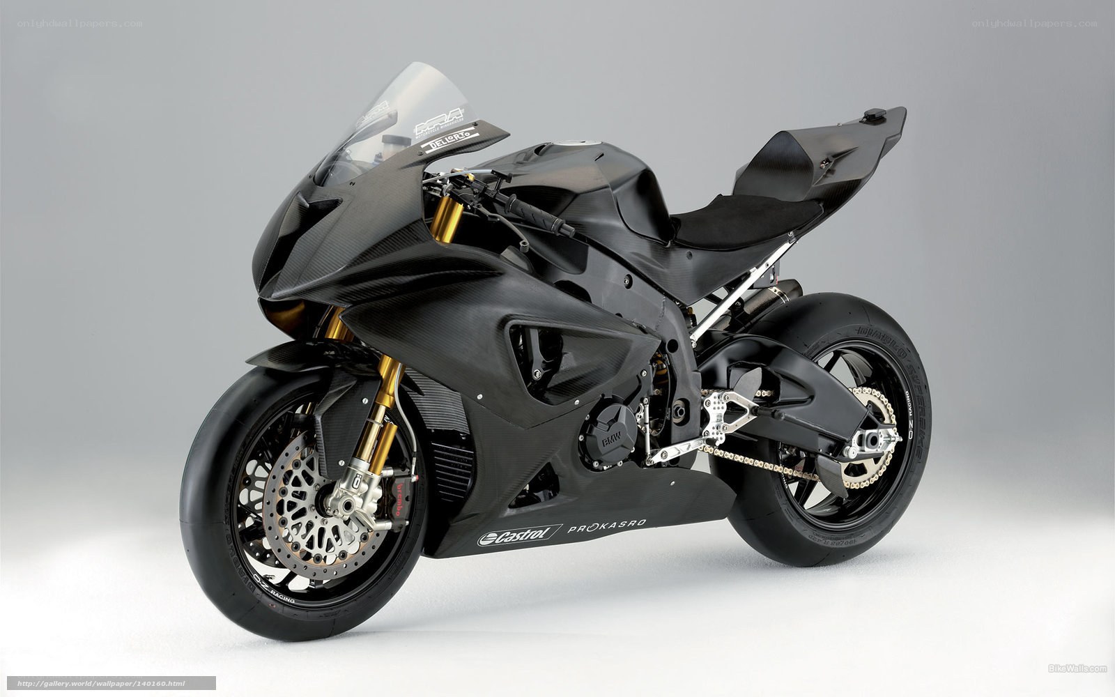 black sport motorcycle