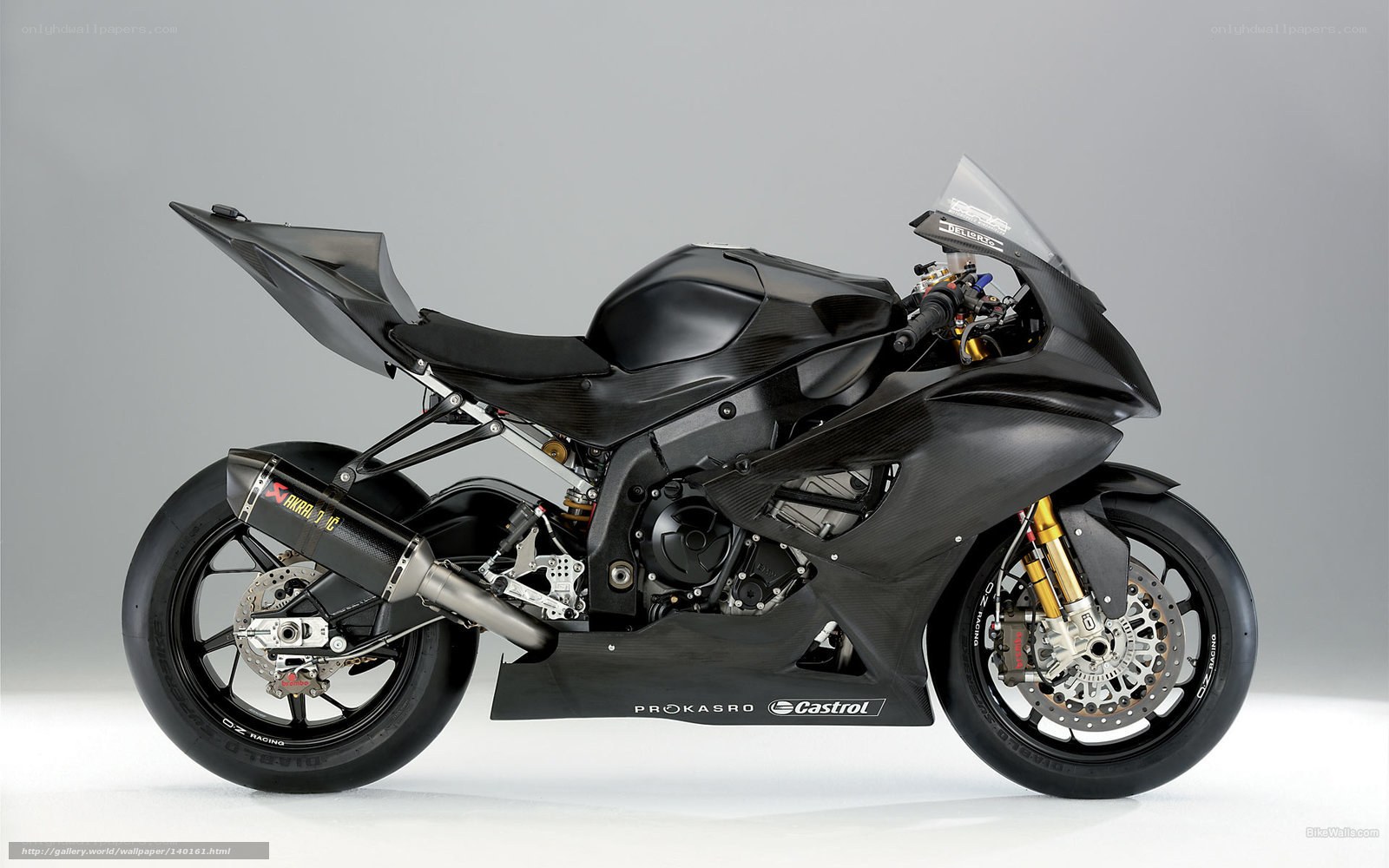 black sport motorcycle