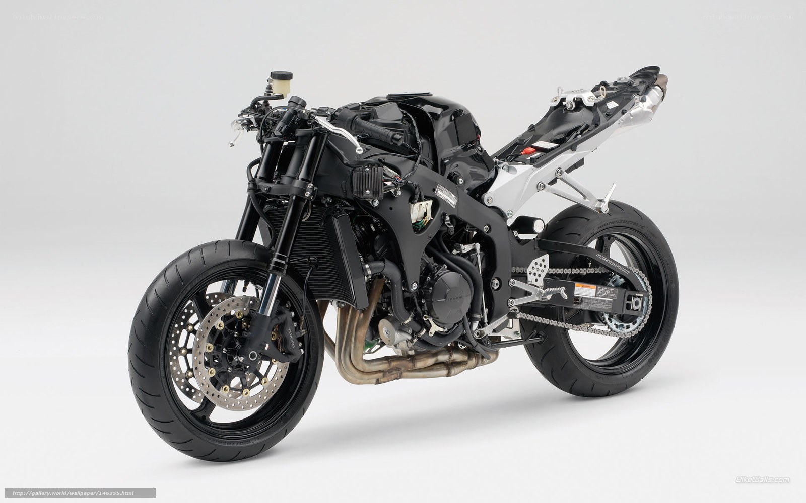 black sport motorcycle
