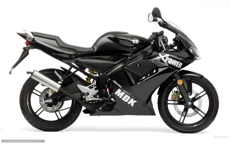 black sport motorcycle