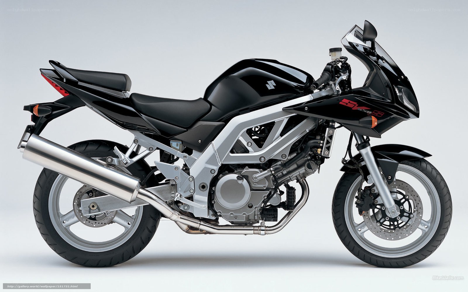 black sport motorcycle