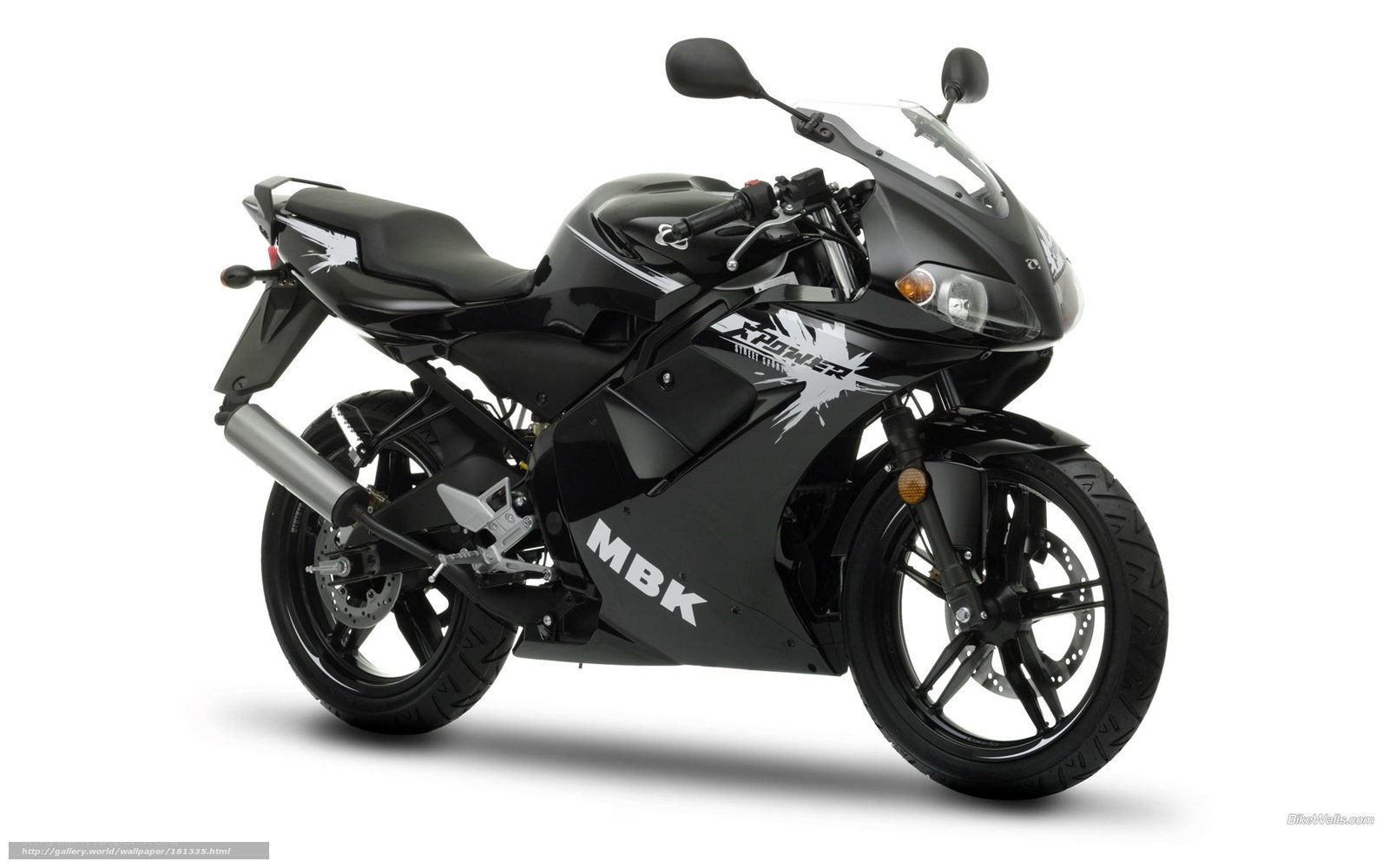 black sport motorcycle