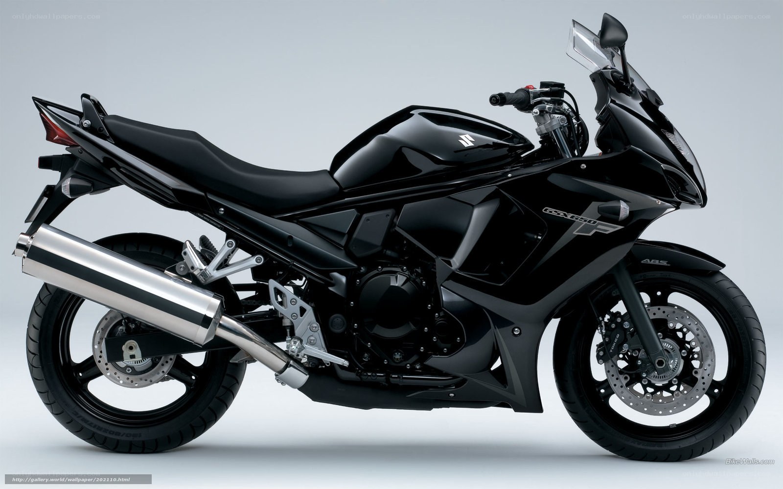 black sport motorcycle