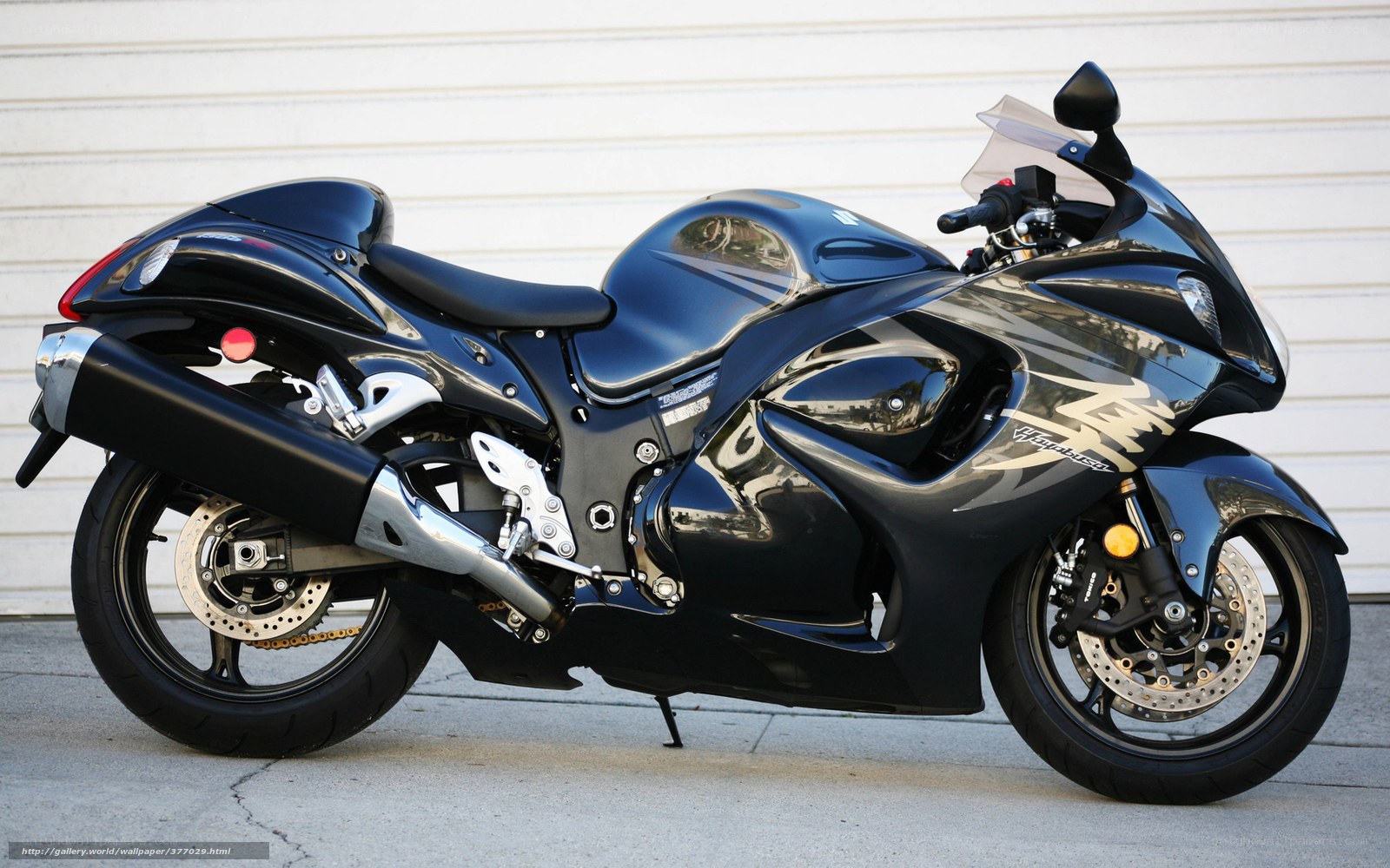 black sport motorcycle