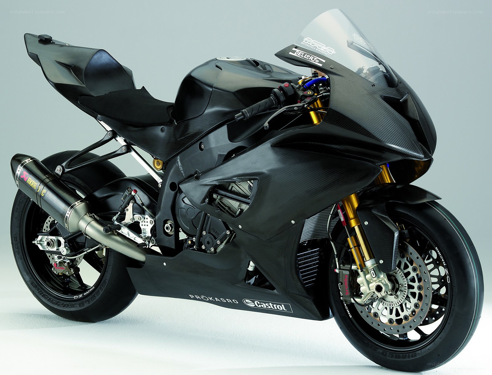 black sport motorcycle
