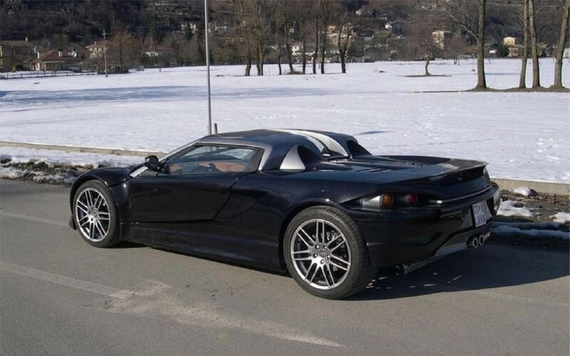 Black Sports Car — Calm, Winter