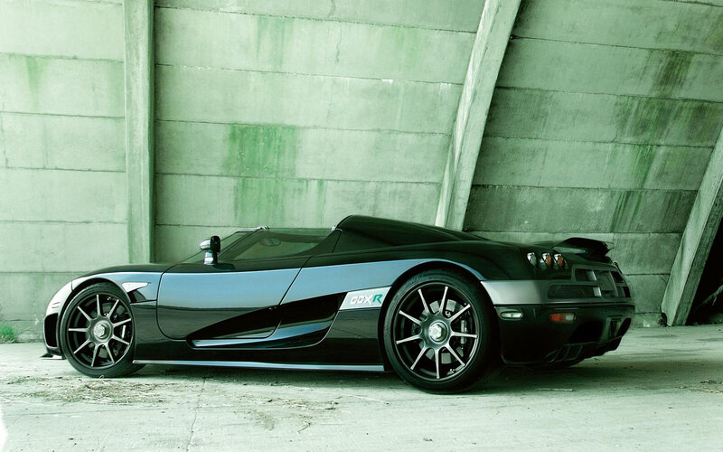 Black Sports Car — Green, Dramatic
