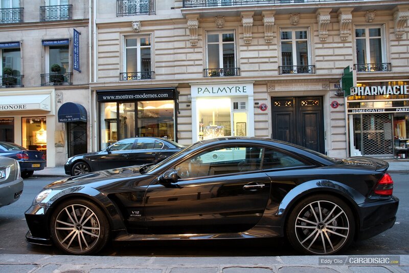 Black Sports Car — Urban