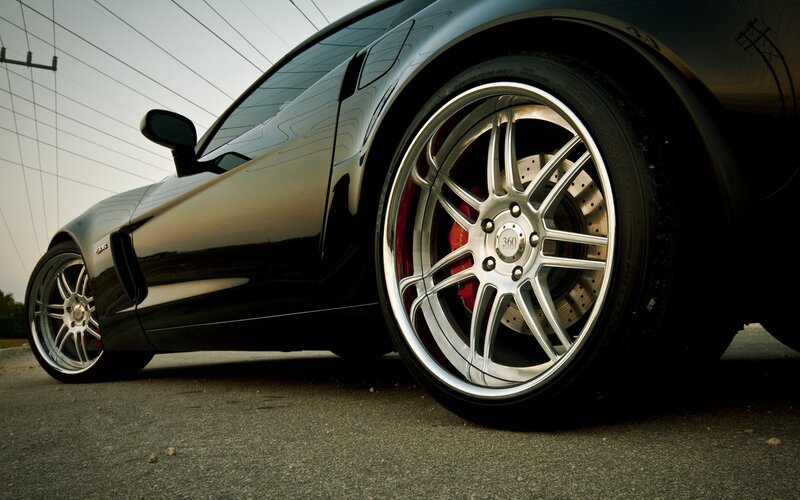 black sports car wheel