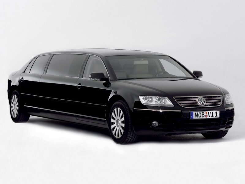 black stretched limousine