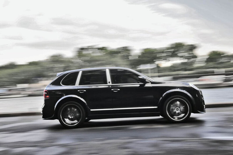 Black Suv in Motion — Dynamic, Photograph