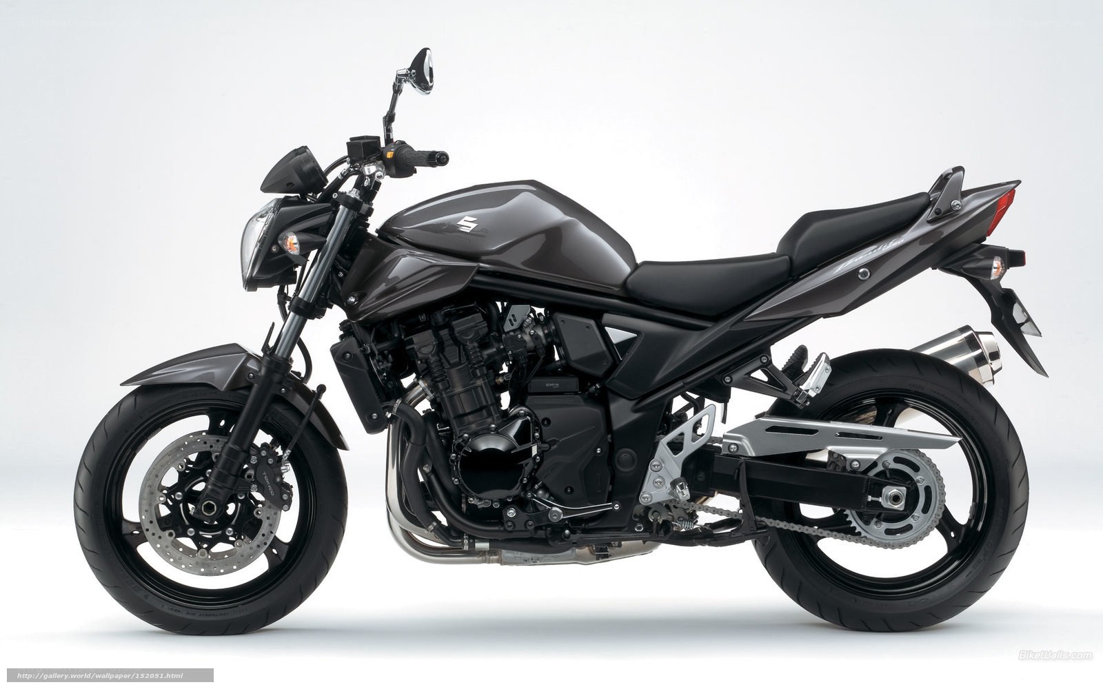 black Suzuki motorcycle