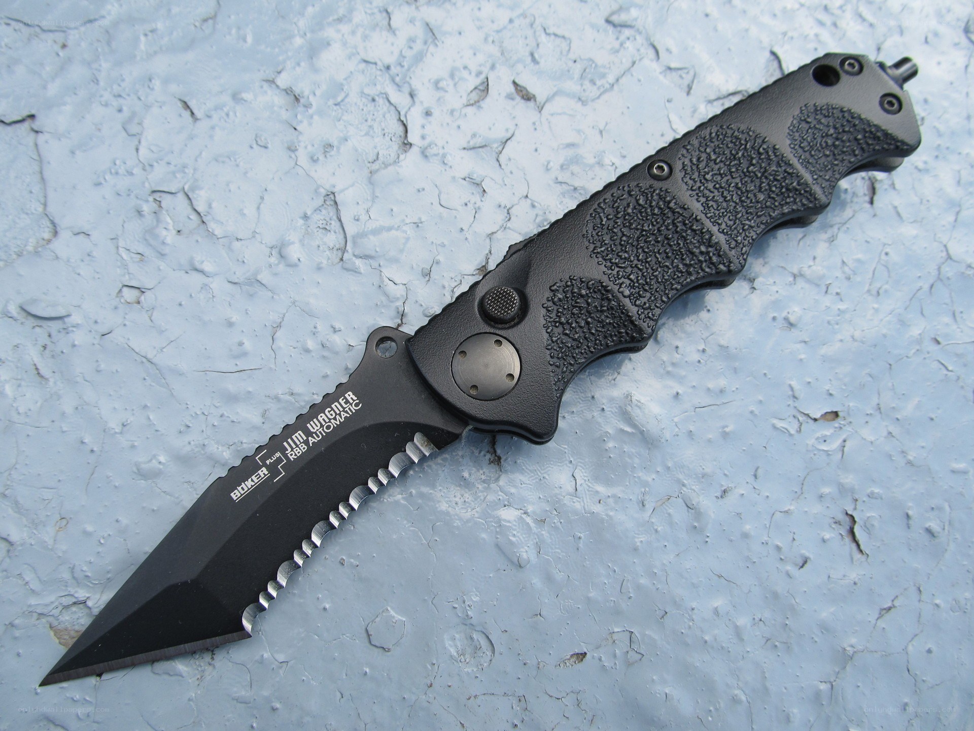black tactical folding knife